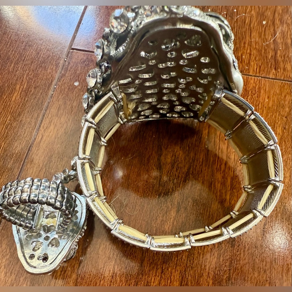 ANK JEWELLERY “JAGUR HAND JEWELLERY” CONNECTED CUFF BRACELET/RING-WEARABLE ART - Picture 7 of 7